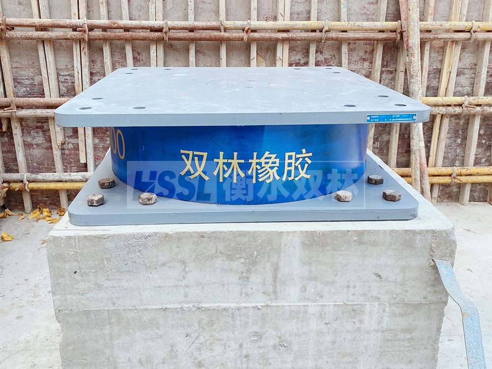 房建減隔震支座 建筑高阻尼隔震橡膠支座廠家 鉛芯橡膠隔震支座廠家