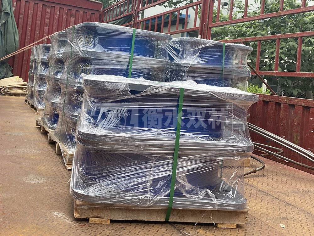 LNR400天然橡膠支座 高阻尼橡膠隔震支座 LRB300鉛芯支座生產(chǎn)廠家