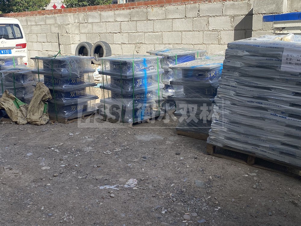 鉛芯隔震支座LRB1100-220廠家